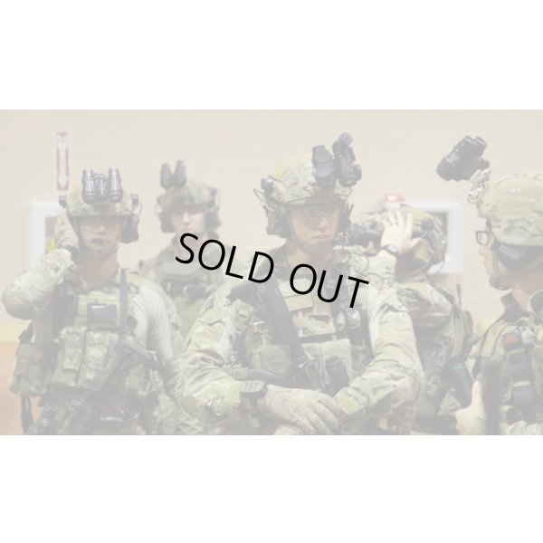 画像5: 米軍イーグルSOFLCSフラッシュライトポーチ付きアドミンポーチ マルチカム迷彩 新品
