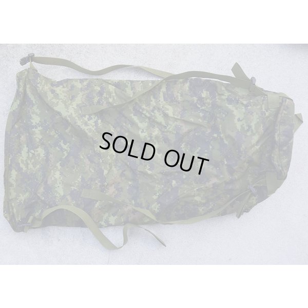 画像2: カナダ軍CADPAT迷彩防水コンプレッションサック(小型バッグ)