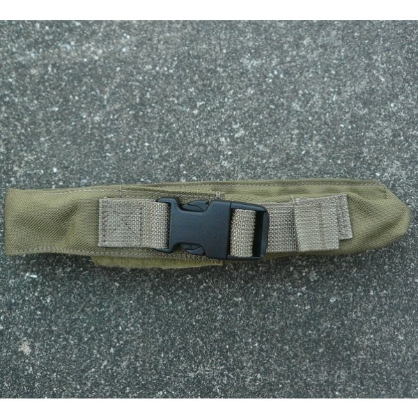 画像1: 米軍イーグルMLCSフレアポーチ黒ファスロット カーキ新品(上向き・下向き両方在庫有り)