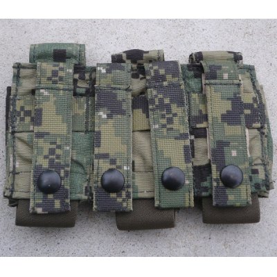 画像2: 米軍イーグルAOR2迷彩トリプル40mmグレネードポーチ新品