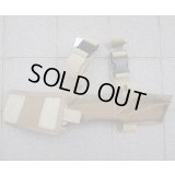 米軍放出LBT-9003BレッグブリーチャーポーチCB(コヨーテブラウン)黒ファスロット品