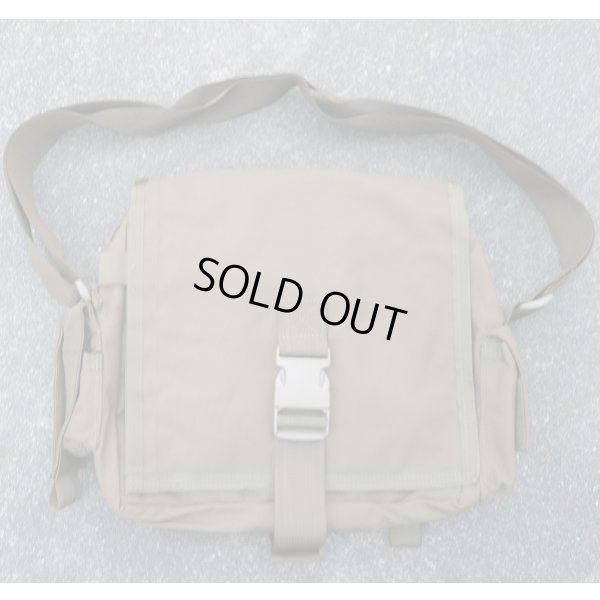 画像1: 米軍放出LBT-2640C GOバッグ（ショルダーバッグ）CB（コヨーテブラウン）新品