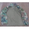 米軍CRYE製ウッドランド迷彩コンバットシャツMEDIUM-REGULAR