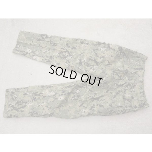 画像2: 米軍NWU TYPE3（AOR2）FROGコンバットパンツLARGE-REGULAR新品