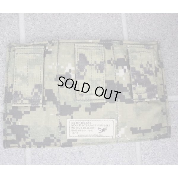 画像2: 米軍イーグルAOR2迷彩ベルト用MOLLEパネル新品