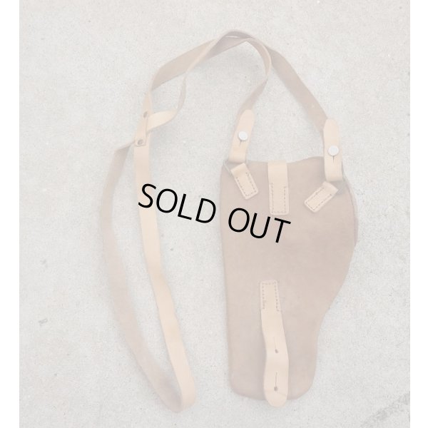 画像2: チェコスロヴァキア軍Vz.61スコーピオン用ショルダーホルスター※デザートイーグルなども入ります