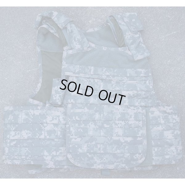 画像1: MSAパラクレイトRBAV07ボディアーマーUCP迷彩（ACU迷彩）Medium新品