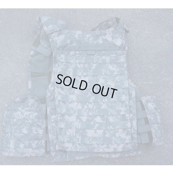 画像2: MSAパラクレイトRBAV07ボディアーマーUCP迷彩（ACU迷彩）Medium新品