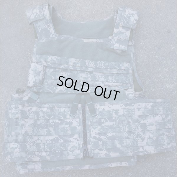 画像1: MSAパラクレイトRBAV05ボディアーマーUCP迷彩（ACU迷彩）X-Large新品