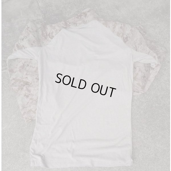 画像2: 米軍 米海兵隊FROGコンバットシャツ デザートMARPAT迷彩MEDIUM-LONG新品