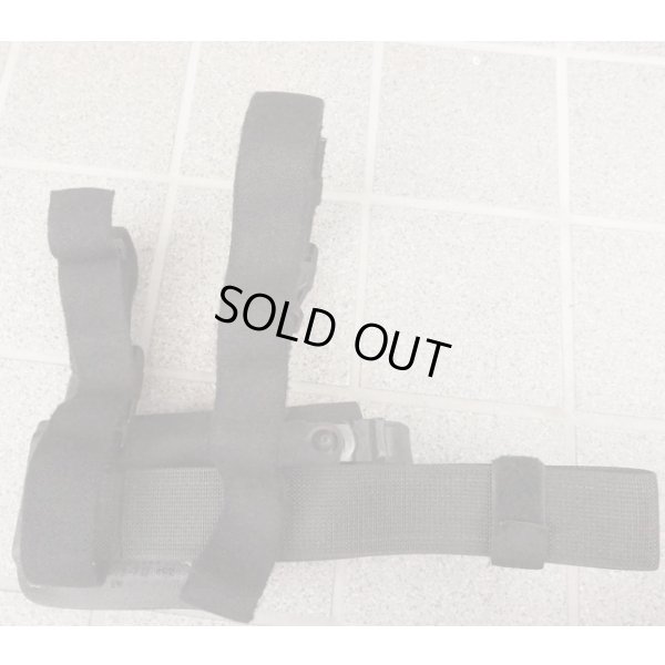 画像2: 米軍放出サファリランド3005レッグホルスター黒SUREFIRE 3Vライト付きベレッタM92用
