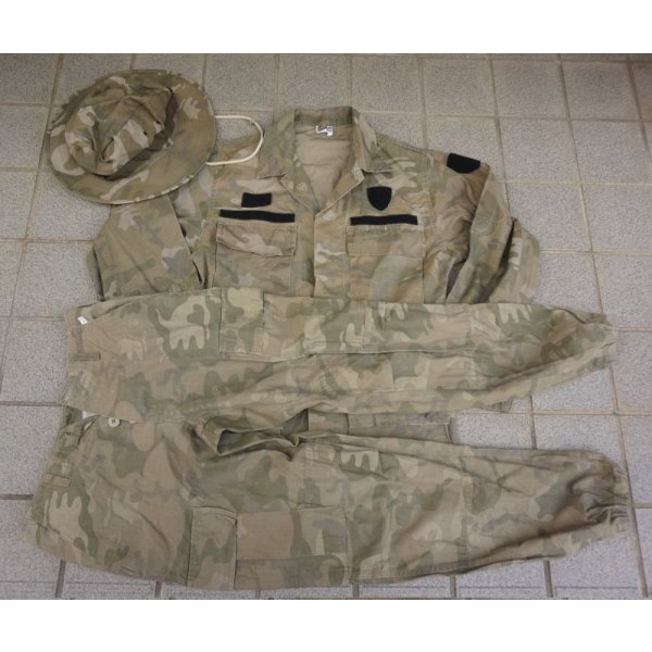 画像1: キプロス国家守備隊 陸軍迷彩上下セット+ブーニーハット