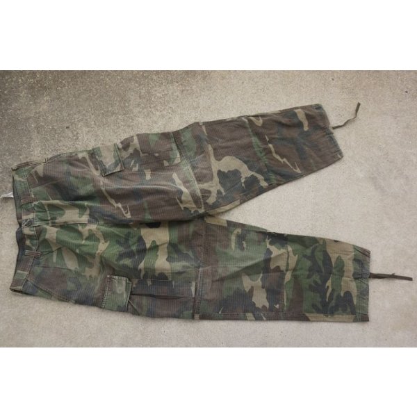 画像1: スリランカ軍ウッドランド迷彩パンツ