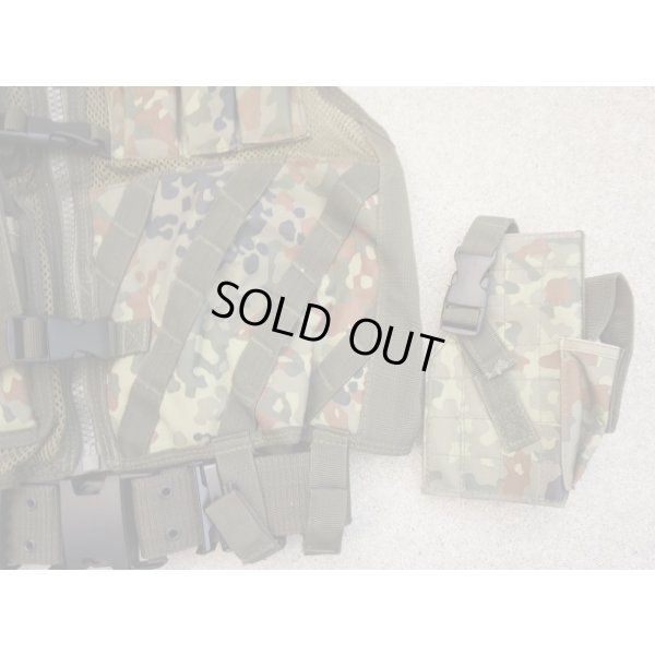 画像3: MIL-TEC USMCベスト(V1型タクティカルベスト)ドイツ連邦軍フレクター迷彩ホルスター・ベルト付き新品