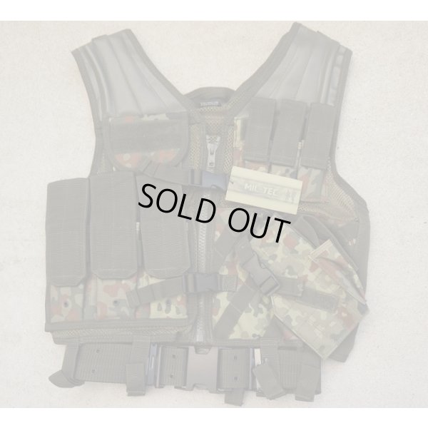 画像1: MIL-TEC USMCベスト(V1型タクティカルベスト)ドイツ連邦軍フレクター迷彩ホルスター・ベルト付き新品