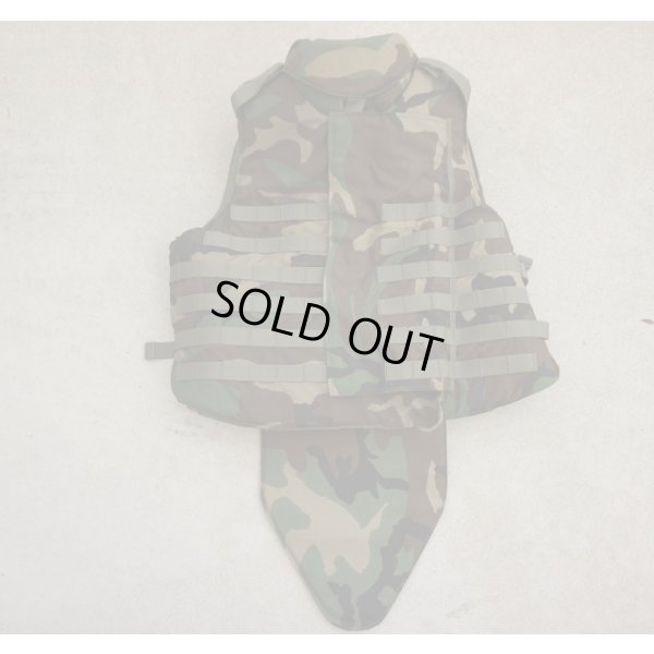 画像1: 米軍OTVインターセプターボディアーマーカバー ウッドランド迷彩ソフトアーマー入りLargeネックアーマー・グローインアーマー付き