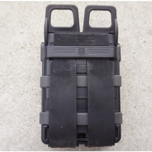 画像2: 米軍放出ITW Gen3 MOLLE用M4用ファストマグ黒