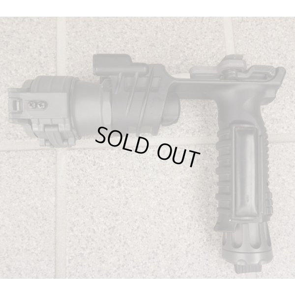 画像1: 米軍放出シュアファイアM900A-IRフラッシュライト(廃版品)IRフィルター付き