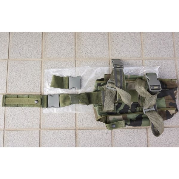 画像2: AWS製チャージポーチ ウッドランド迷彩 新品
