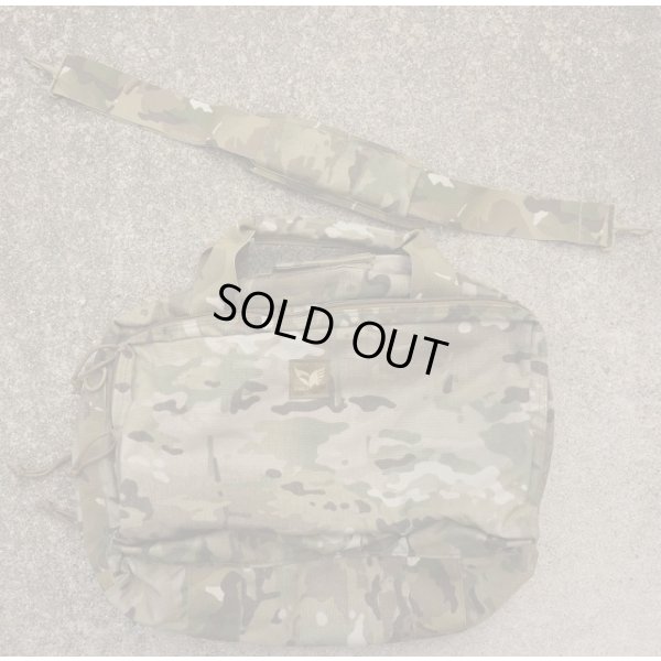 画像1: イーグル スモールトラベルバッグMULTICAM迷彩 新品