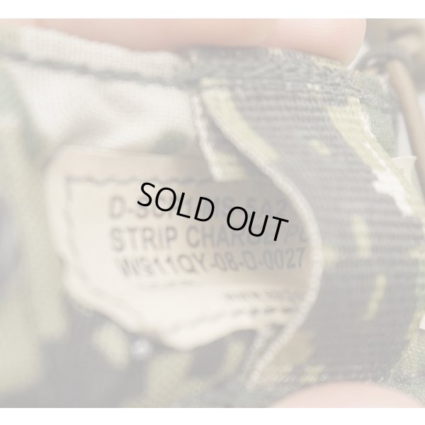 画像3: 米軍イーグルAOR2迷彩チャージポーチ新品