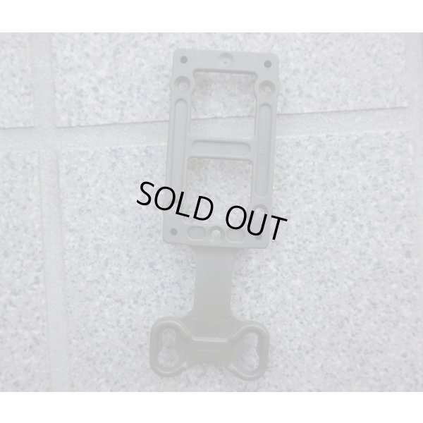 画像2: ドイツ連邦軍(ドイツ軍)Mil-tec製システム95装備用クリップ新品