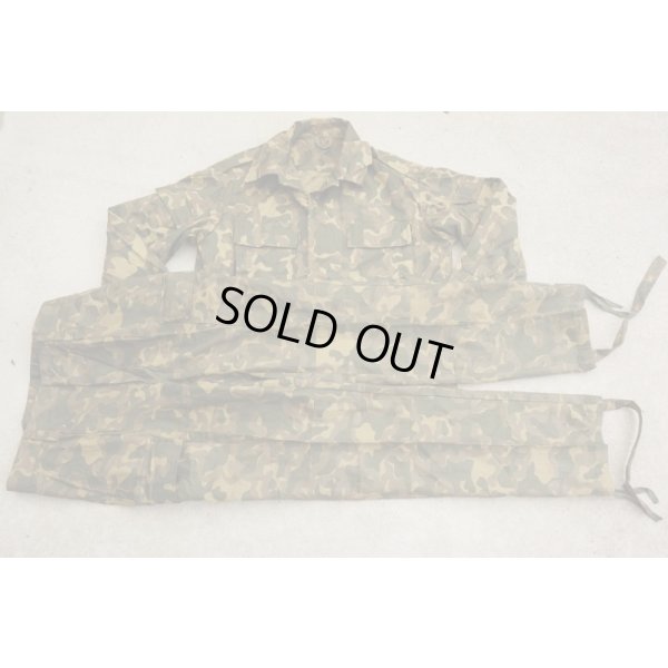 画像1: モルドバ軍TTsKOブタン迷彩上下セット 新品