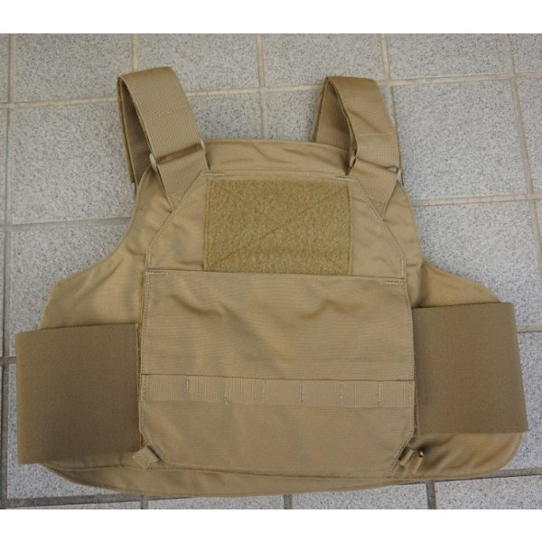 画像2: 米軍放出メイフラワーLPACアーマーキャリアCB(コヨーテブラウン)初期型 新品