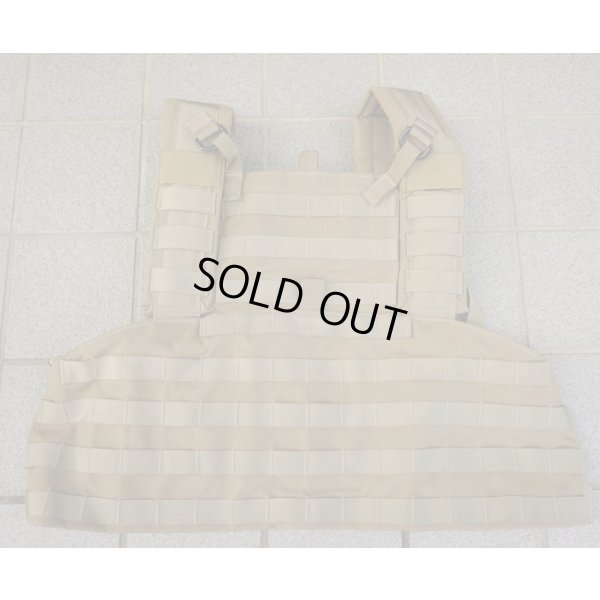 画像1: 米軍放出LBT-9040Aチェストリグ(LBT製RRV)CB(コヨーテブラウン)新品