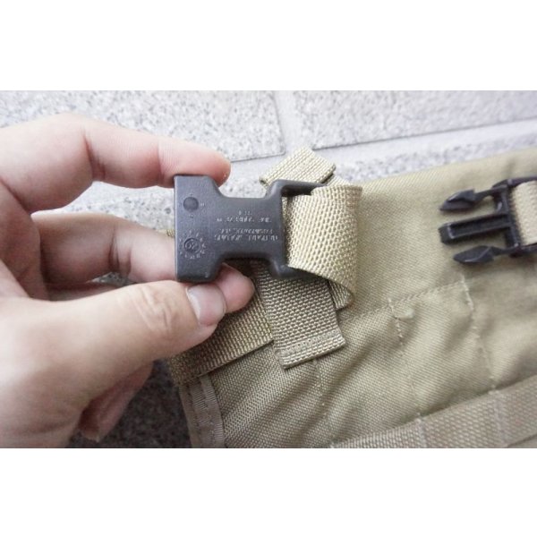 画像3: 米軍イーグルMLCSブリーチングツールポーチ黒ファスロット カーキ新品