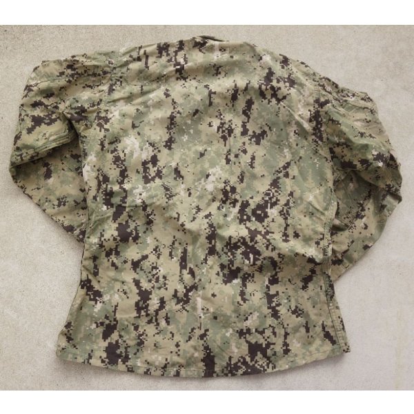 画像2: 米軍・米海軍SEABEES刺繍入りNWU TYPE3(AOR2)ジャケット