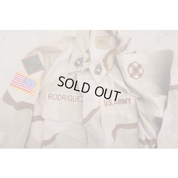 画像3: 米軍DCU(3Cデザート迷彩BDU)ジャケットSMALL-REGULAR第13支援司令部・第4歩兵師団パッチ付き