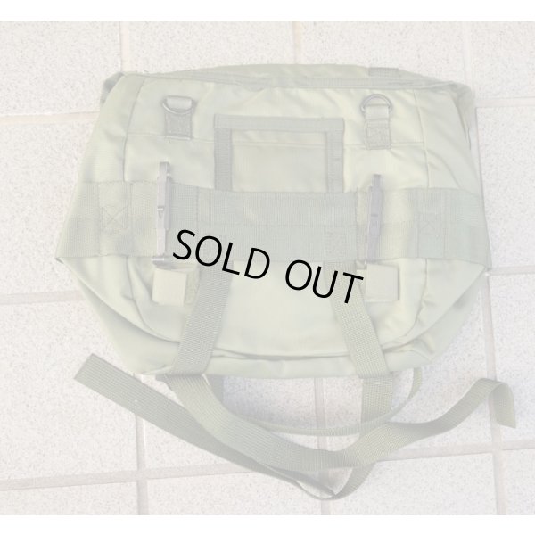 画像2: 米軍放出ナイロン製フィールドパック新品