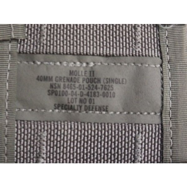画像3: 米軍MOLLEIIシングル40mmグレネードポーチUCP迷彩(ACU迷彩)新品