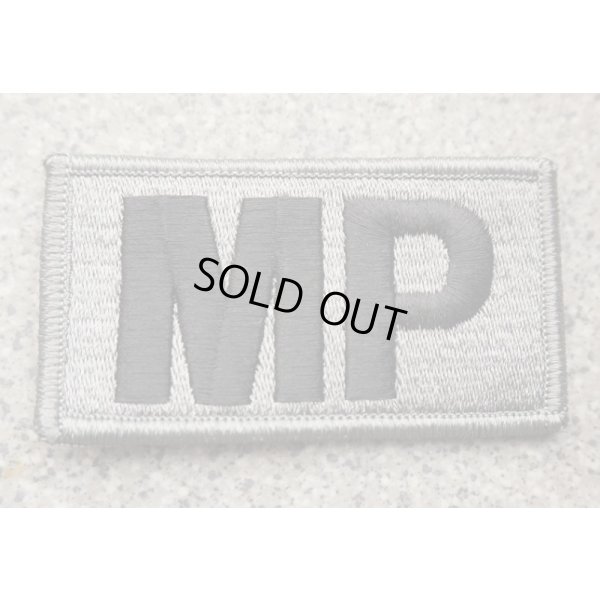 画像1: 米軍 米陸軍ACU(UCP迷彩)用MP(憲兵)徽章 新品