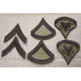 米軍ベトナム戦争 米陸軍 兵・下士官サテン生地サブデュード階級章 新品2枚セット