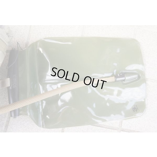 画像4: 英軍VIRTUSソース製ライダー3LハイドレーションパックMTP迷彩ブラダー付き