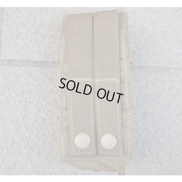 画像2: 米軍放出LBT-9011AスモークグレネードポーチCB(コヨーテブラウン)後期型 新品