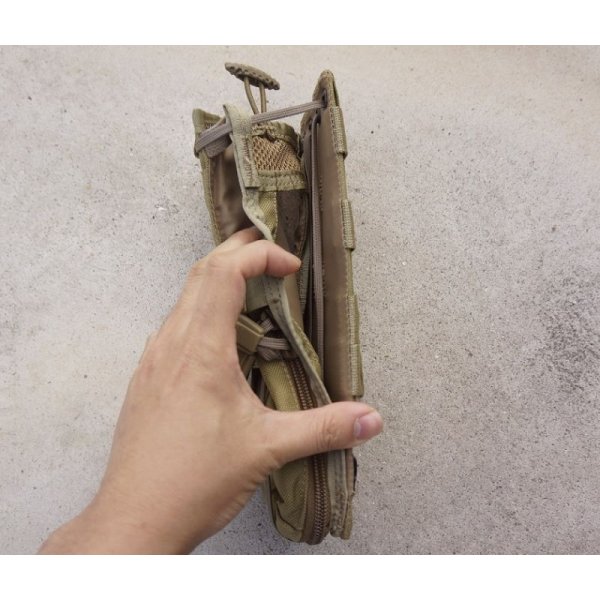 画像3: 米軍放出ハイグラウンドギアPRC-152ラジオポーチ コヨーテ新品