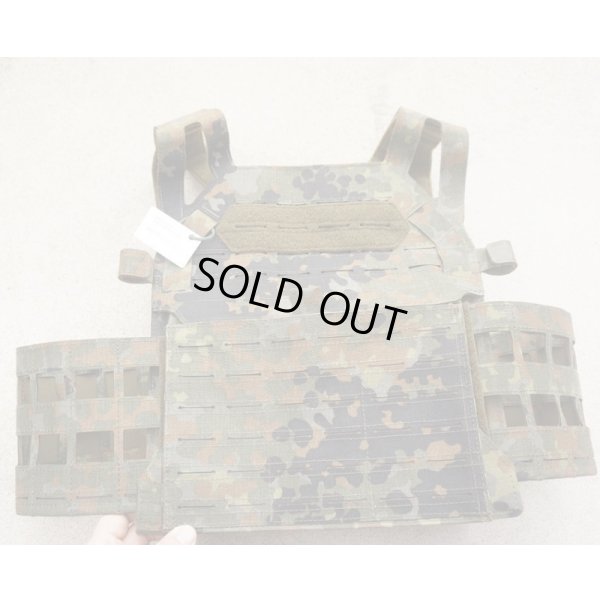 画像1: Templars Gear製TPCプレートキャリア フレクター迷彩(フレック迷彩)MOLLEカマーバンド・MOLLEフロントパネル付き新品