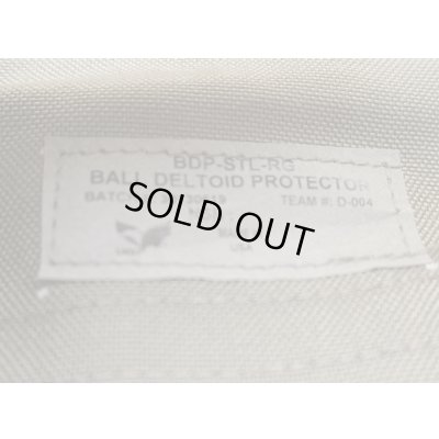 画像3: イーグル ショルダーアーマーカバーRG新品