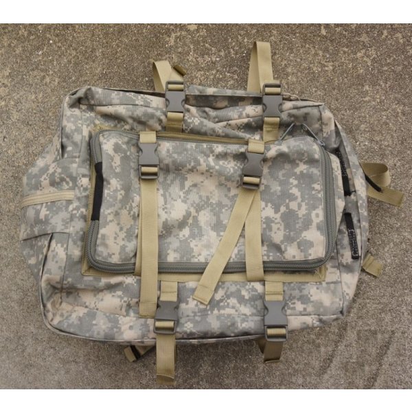 画像1: 米軍放出USIA製防水バックパックUCP迷彩(ACU迷彩)