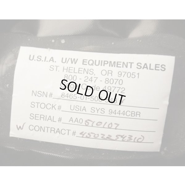 画像4: 米軍放出USIA製防水バックパックウッドランド迷彩 新品