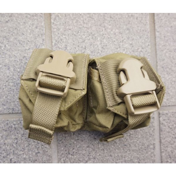 画像1: 米軍イーグルSFLCS V.2ダブルハンドグレネードポーチ カーキ新品