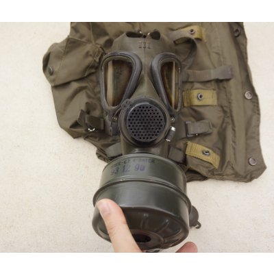 画像3: イラク軍M85ガスマスク ガスマスクバッグ付きサイズIII