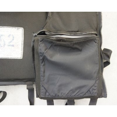 画像5: 米軍放出LBT-1620A-R(RH)フローテーションベスト黒 金タグロット品