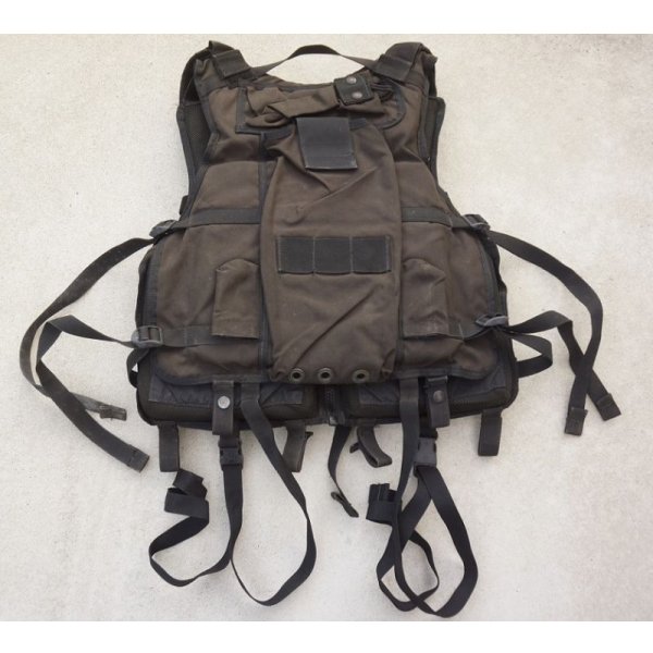 画像2: 米軍放出LBT-1620A-R(RH)フローテーションベスト黒 金タグロット品
