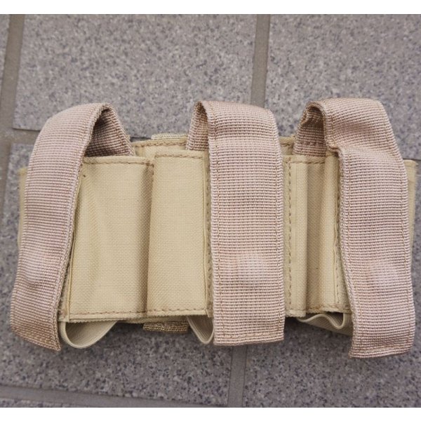 画像1: 英軍放出メーカー不明トリプル40mmグレネードポーチ タン色