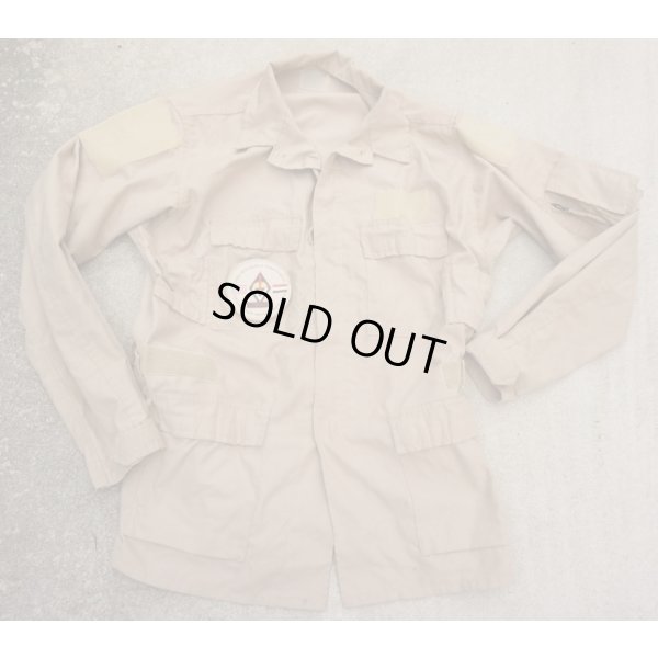 画像1: 米軍ABDUエアクルージャケット タンMEDIUM-LONGイラク戦争JIEDD-Oパッチ付きベルクロ付き