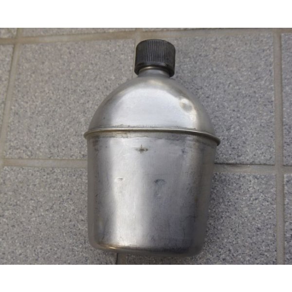 画像1: 第二次世界大戦〜ベトナム戦争 米軍ステンレスキャンティーン上下溶接型